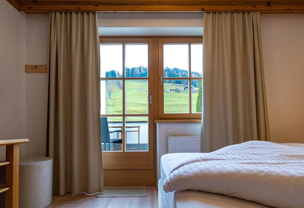 Hotel Und Alpen Apartments Mit Sauna - Buerglhoeh Бишофсхофен Экстерьер фото