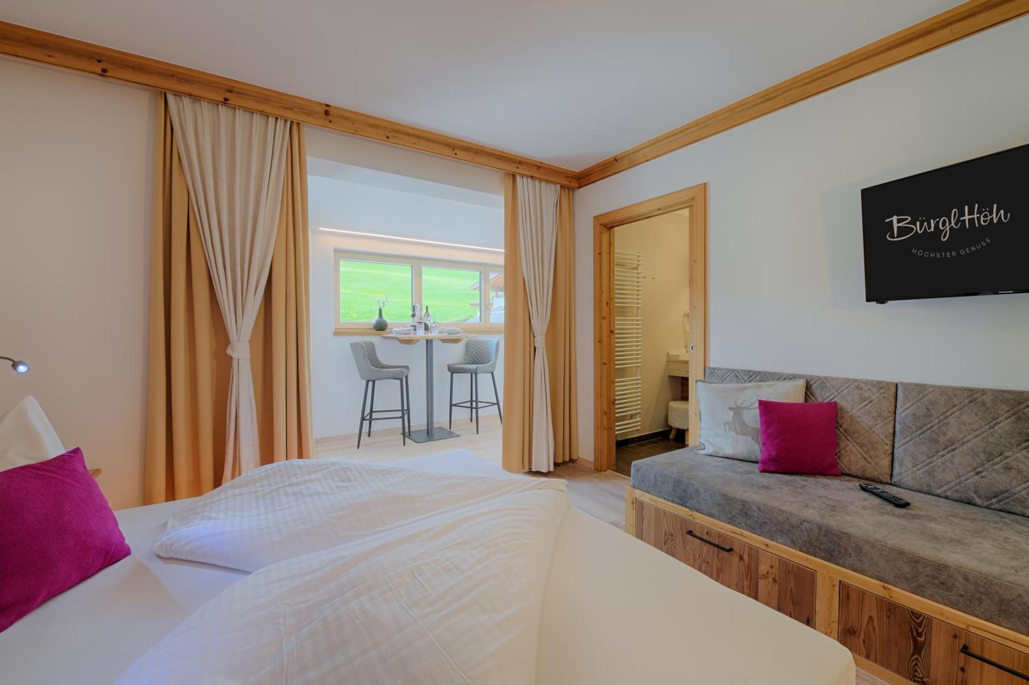 Hotel Und Alpen Apartments Mit Sauna - Buerglhoeh Бишофсхофен Экстерьер фото