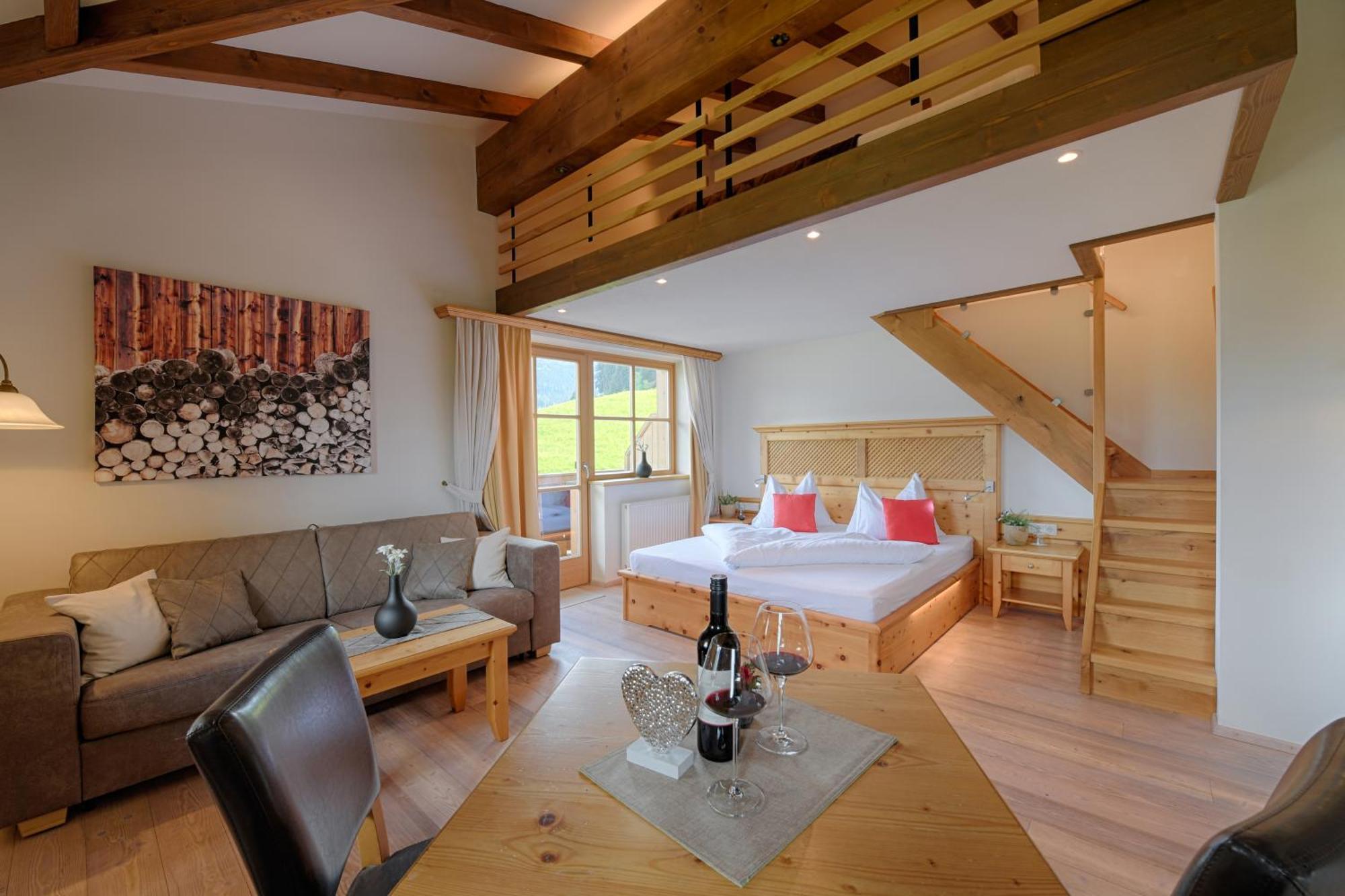 Hotel Und Alpen Apartments Mit Sauna - Buerglhoeh Бишофсхофен Экстерьер фото