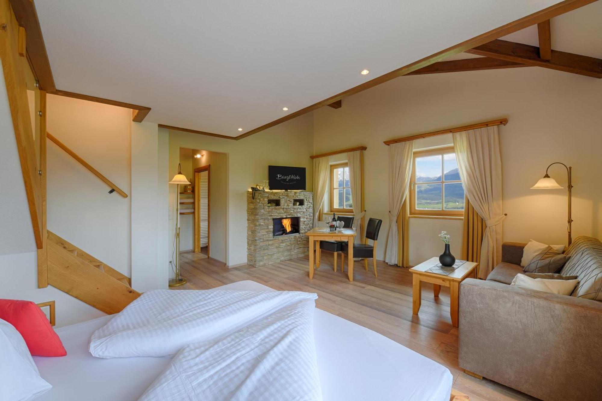 Hotel Und Alpen Apartments Mit Sauna - Buerglhoeh Бишофсхофен Экстерьер фото