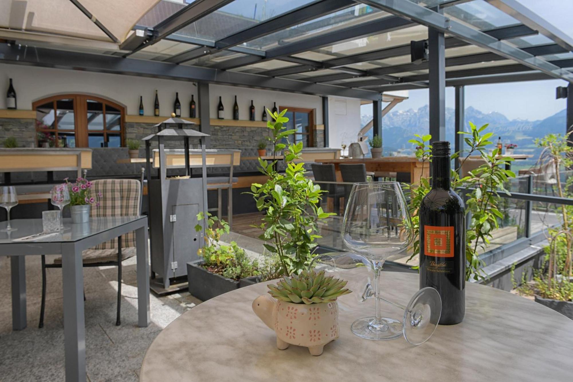 Hotel Und Alpen Apartments Mit Sauna - Buerglhoeh Бишофсхофен Экстерьер фото