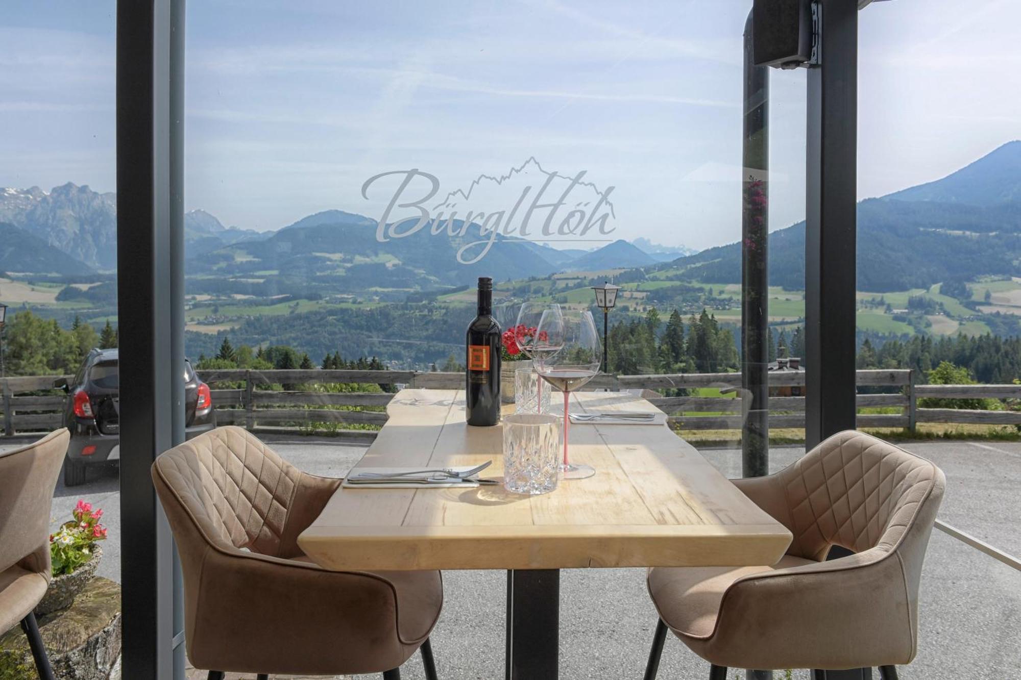Hotel Und Alpen Apartments Mit Sauna - Buerglhoeh Бишофсхофен Экстерьер фото
