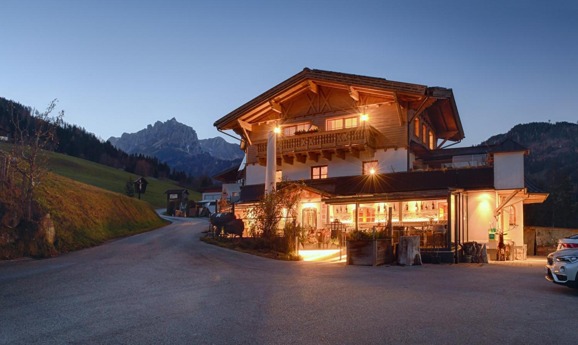 Hotel Und Alpen Apartments Mit Sauna - Buerglhoeh Бишофсхофен Экстерьер фото