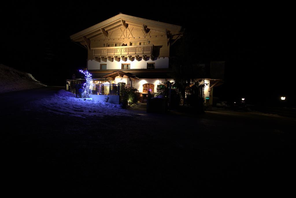 Hotel Und Alpen Apartments Mit Sauna - Buerglhoeh Бишофсхофен Экстерьер фото