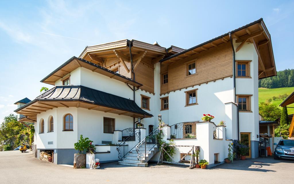 Hotel Und Alpen Apartments Mit Sauna - Buerglhoeh Бишофсхофен Экстерьер фото
