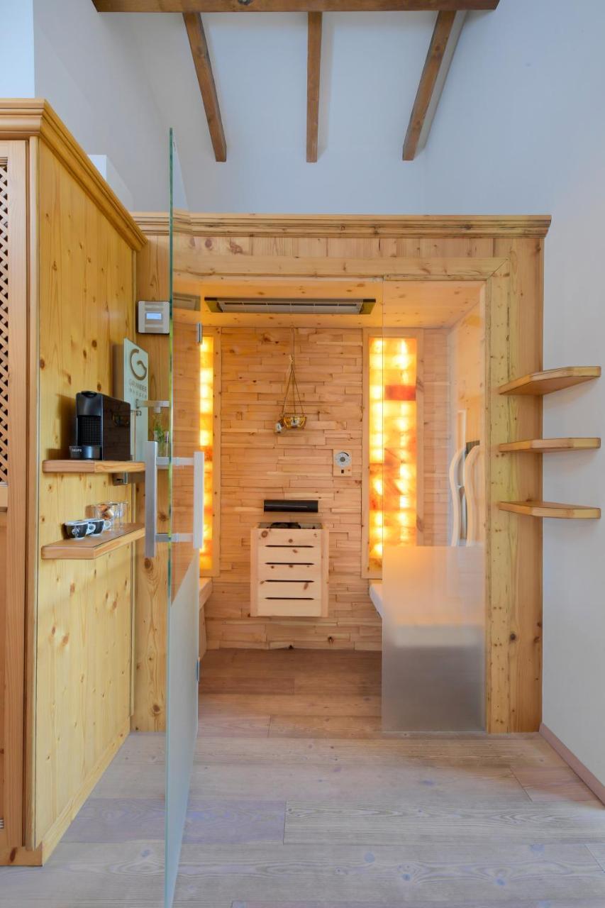 Hotel Und Alpen Apartments Mit Sauna - Buerglhoeh Бишофсхофен Экстерьер фото