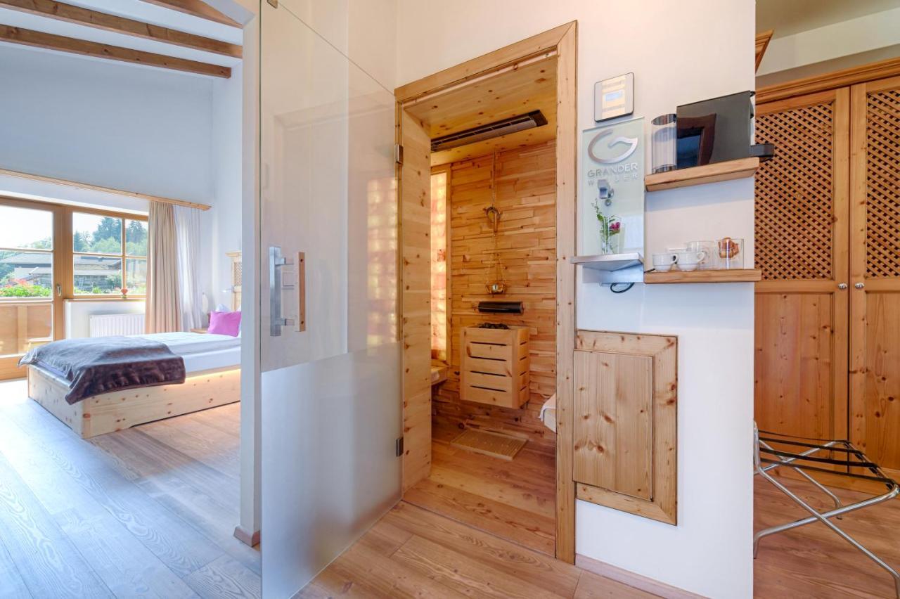 Hotel Und Alpen Apartments Mit Sauna - Buerglhoeh Бишофсхофен Экстерьер фото